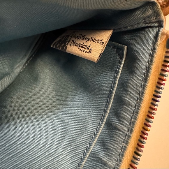 Vintage Disney Dooney & Bourke Wristlet - Parks Exclusive - 2011 - Picture 7 of 8